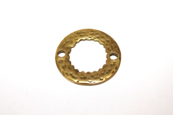 Argola Metal Fechada Ouro Velho Martelado 33mm
